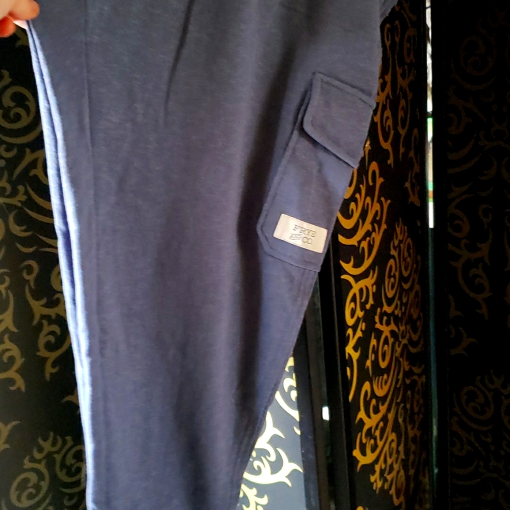 Sweatpants/joggers - Picture 2 of 3
